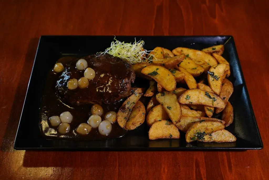 Clock Pub