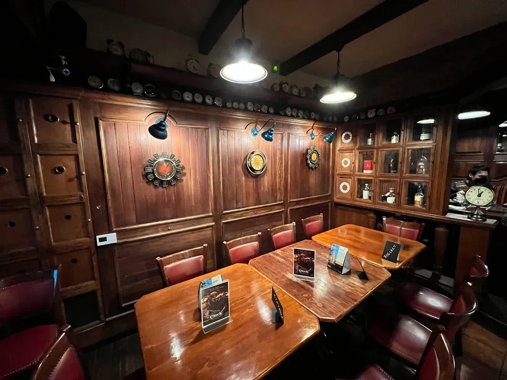 Clock Pub