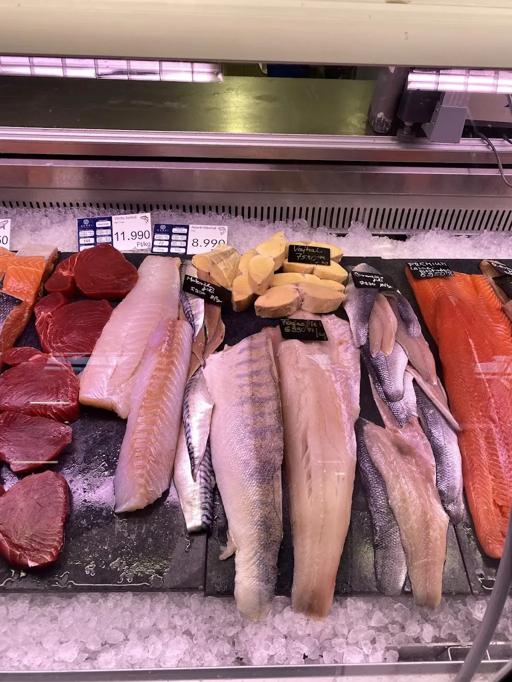 Skrei Halbolt és Büfé