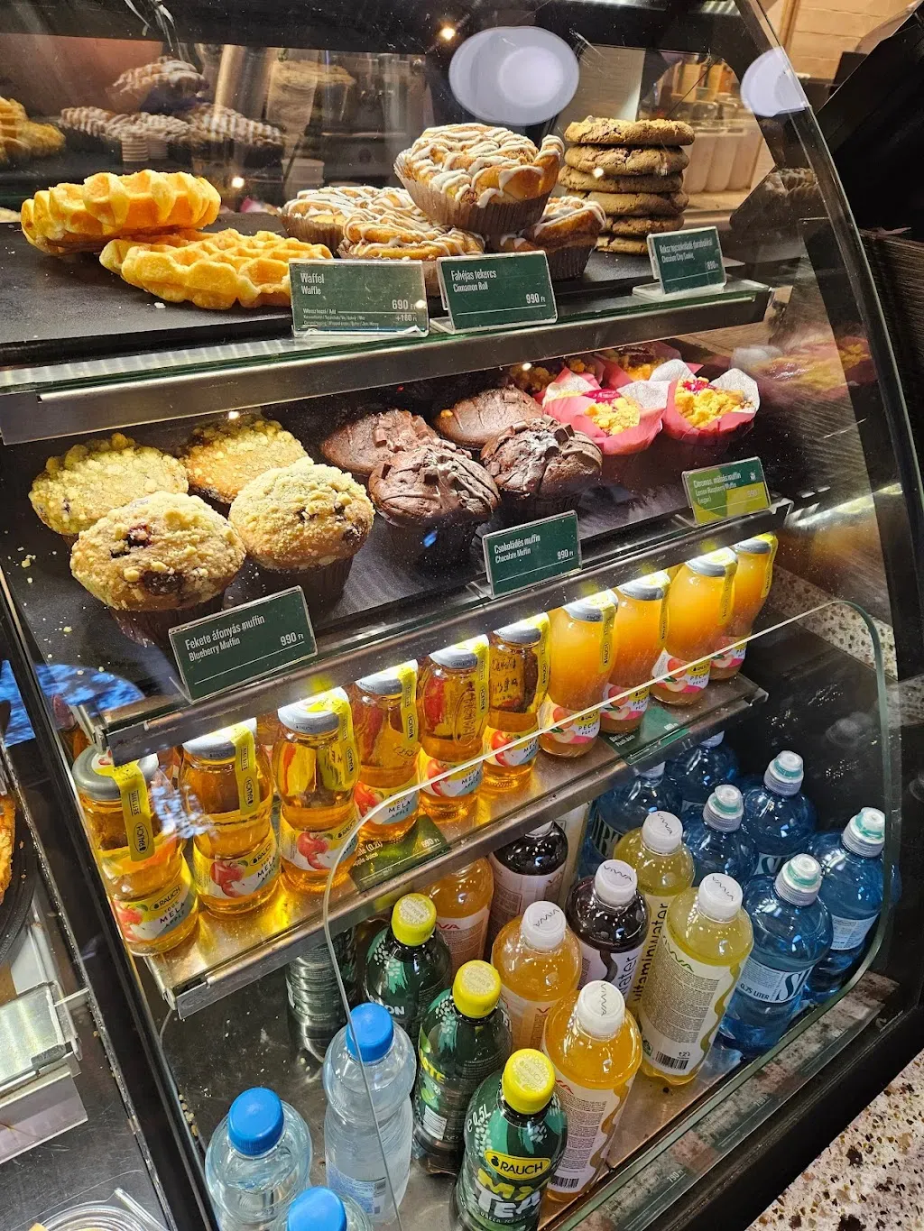 Starbucks Oktogon