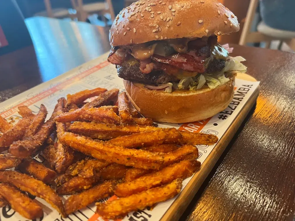 Bamba Marha Burger Bár #CORVIN