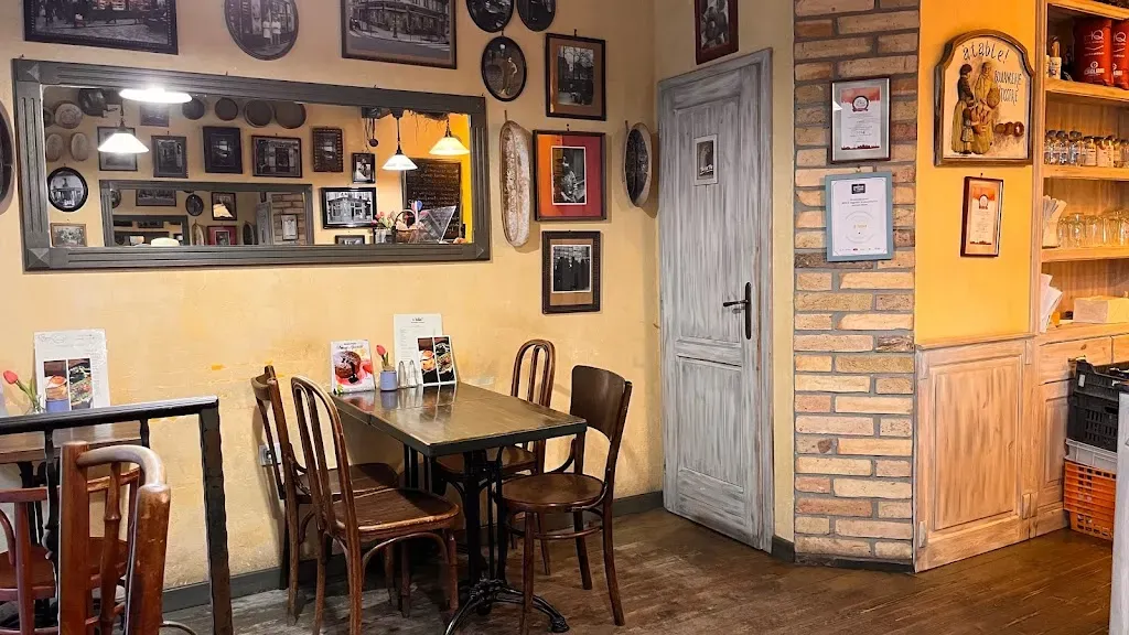 à table!