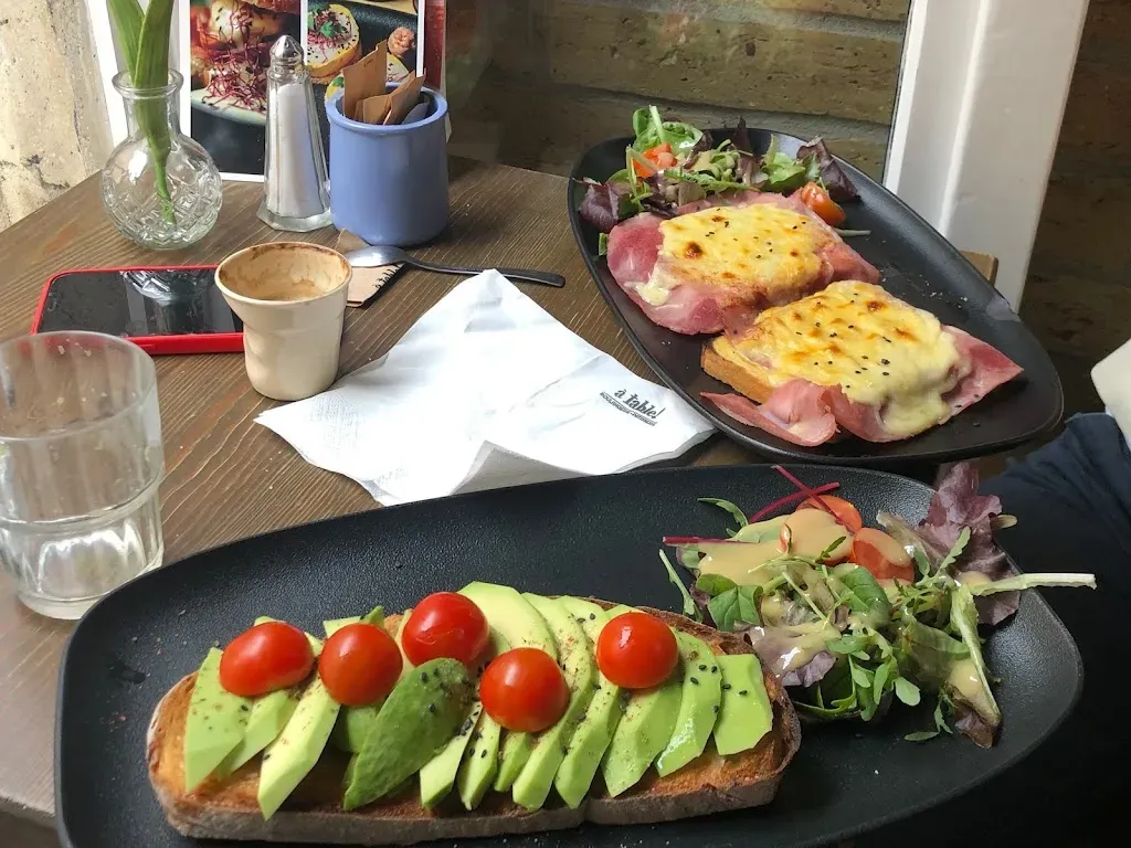 à table!