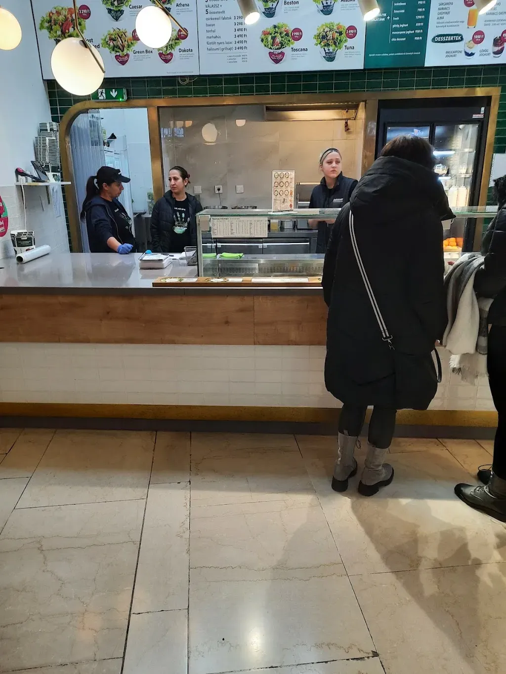Salad Box Corvin Plaza