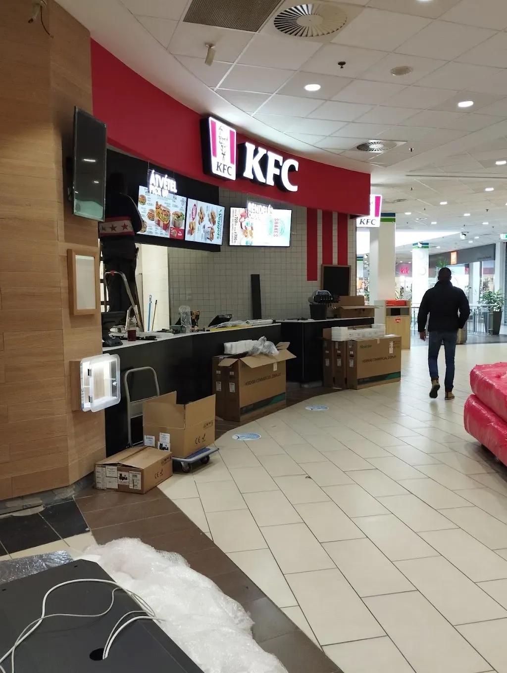 KFC Budapest Lurdy Ház
