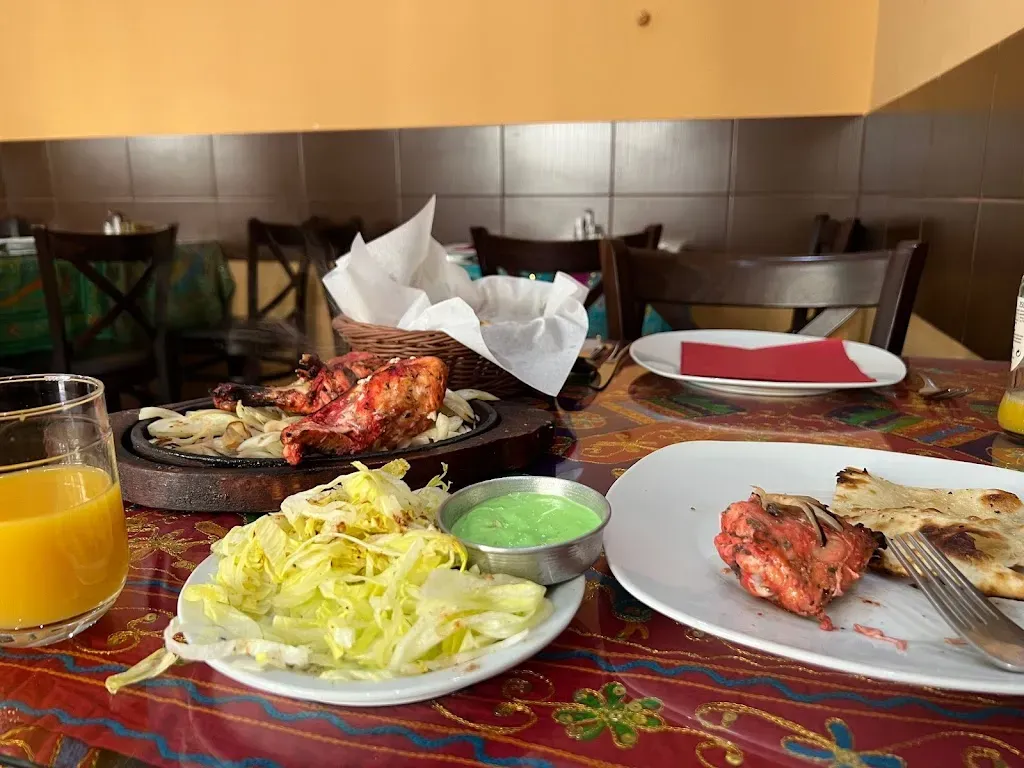 Tandoori Indian Restaurant (Halal)
