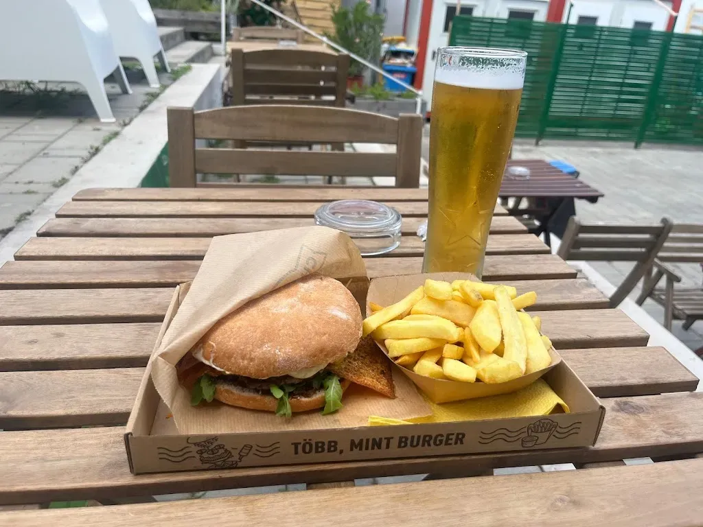 Che Che Burger