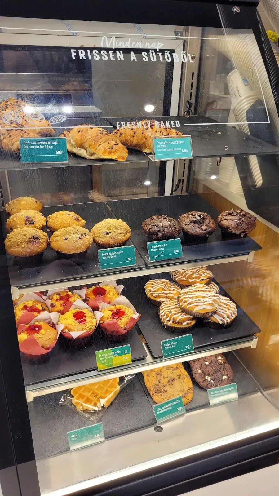 Starbucks Etele Plaza