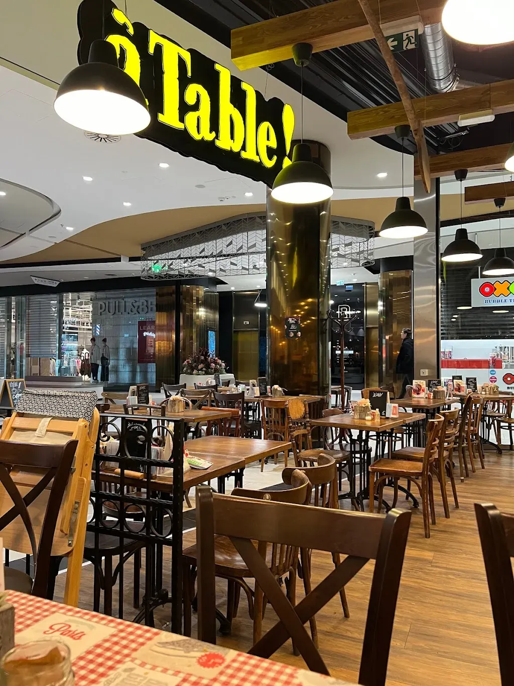 à table!