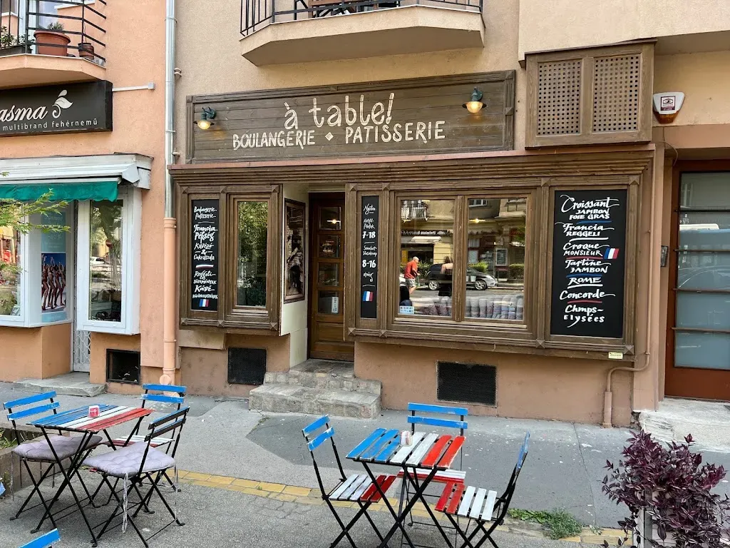 à table!