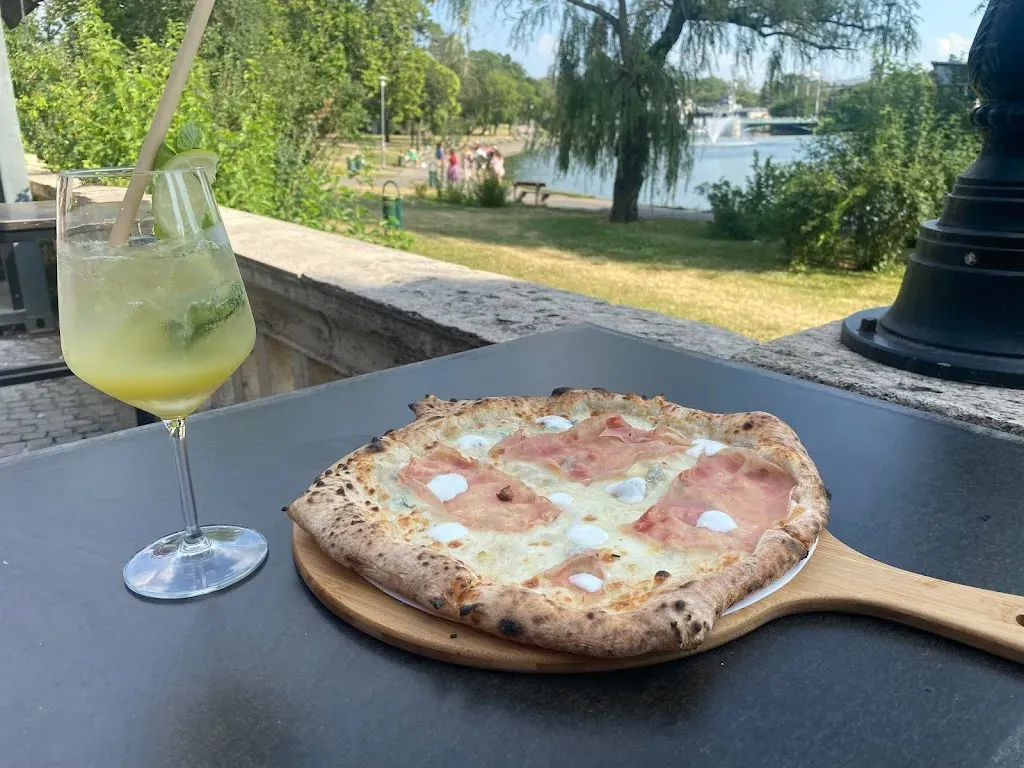 Digó Lizsé I Városliget I PIZZA BEER COFFEE