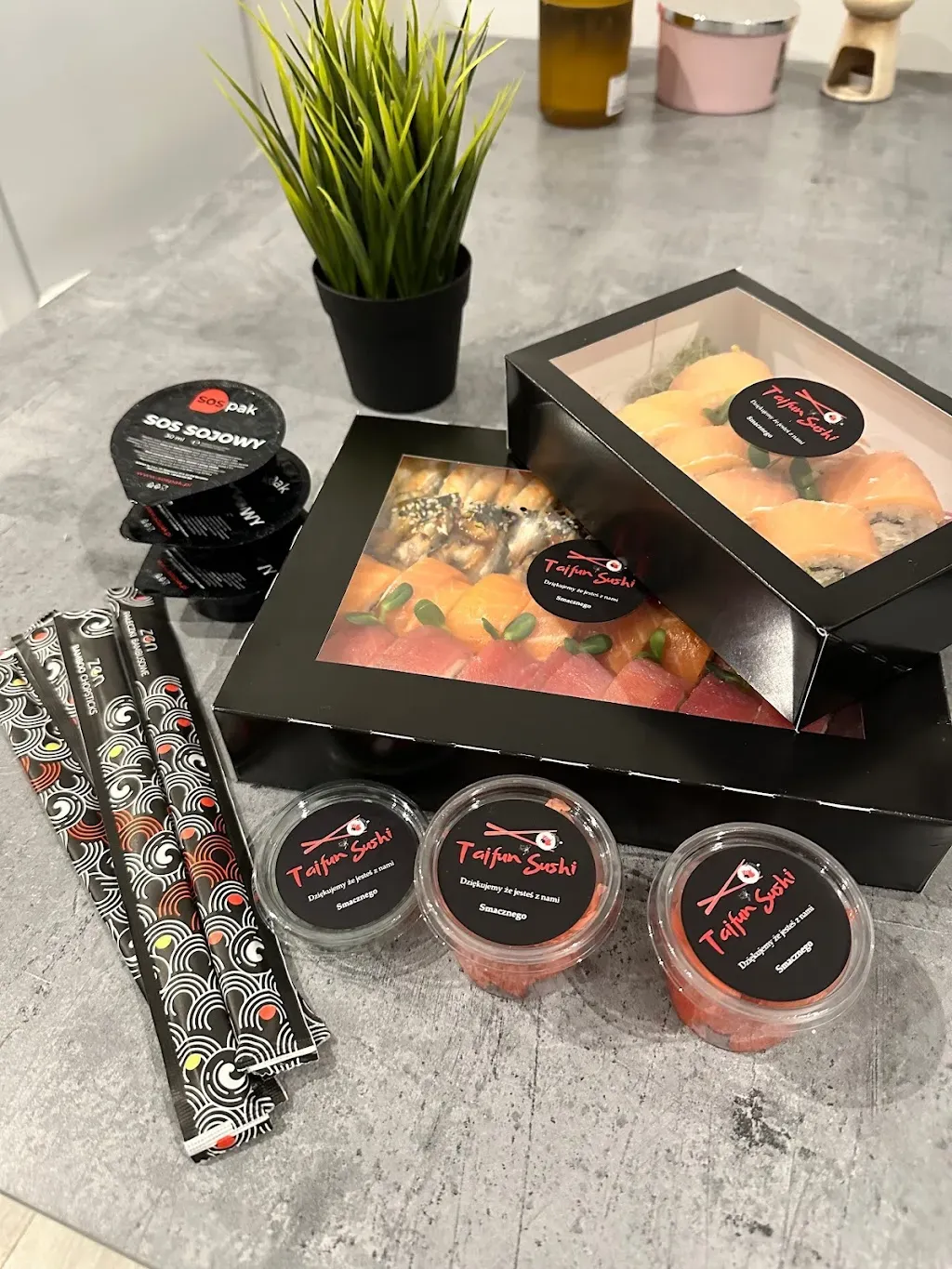 Tajfun Sushi