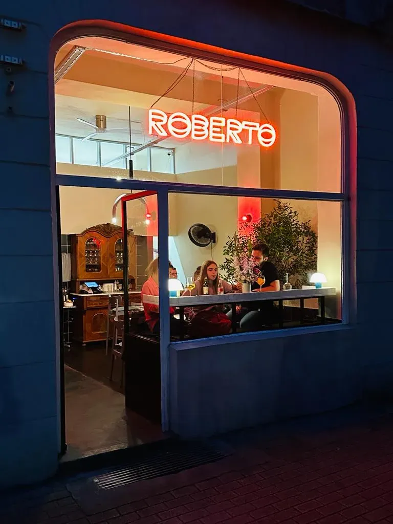 ROBERTO