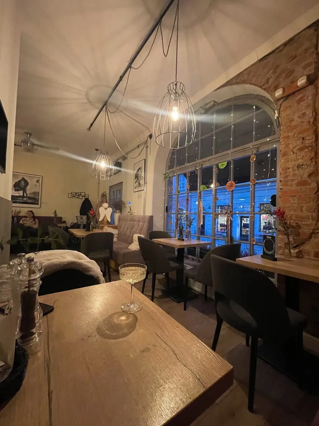 Lavenda Cafe & Lunch