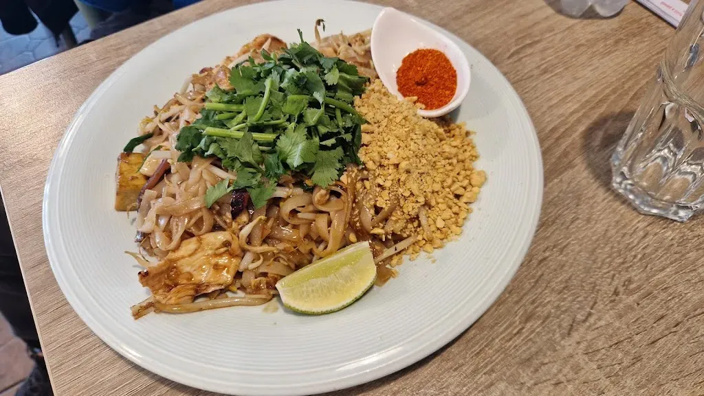 KHAO SAN Thai Street Food