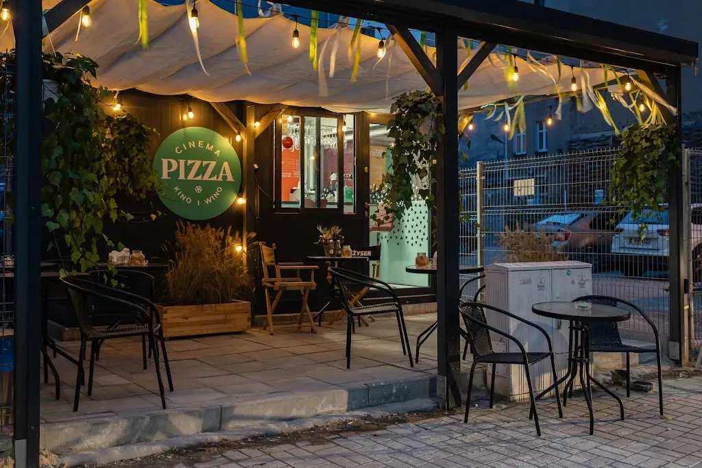 Cinema Pizza. Kino i Wino