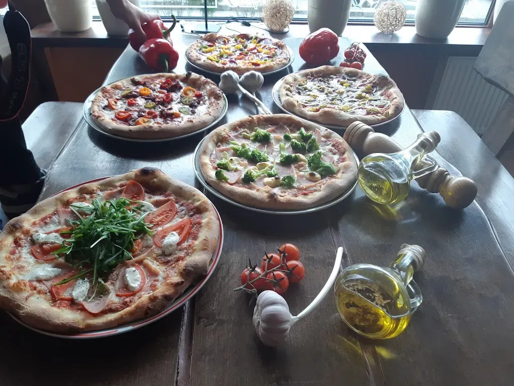 Sky Pizza