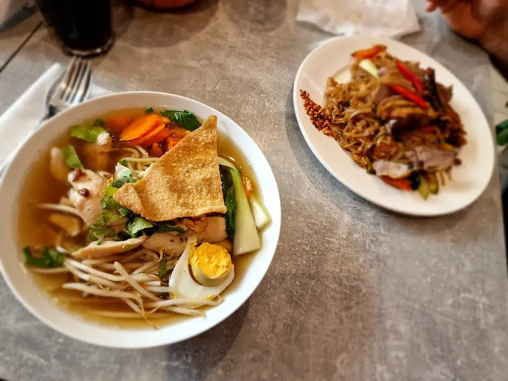 NOODLE STREET - THAI STREET FOOD