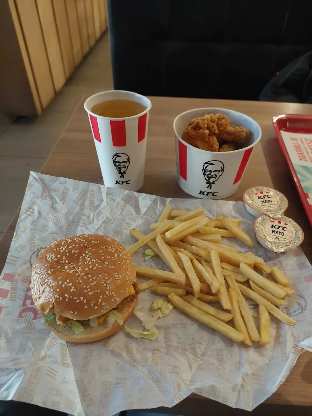 KFC Warszawa MDM