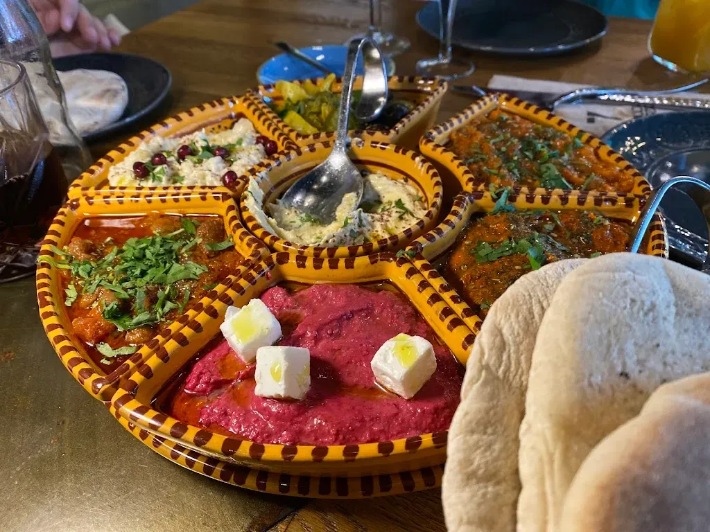 Zachodni Brzeg - Hala Koszyki