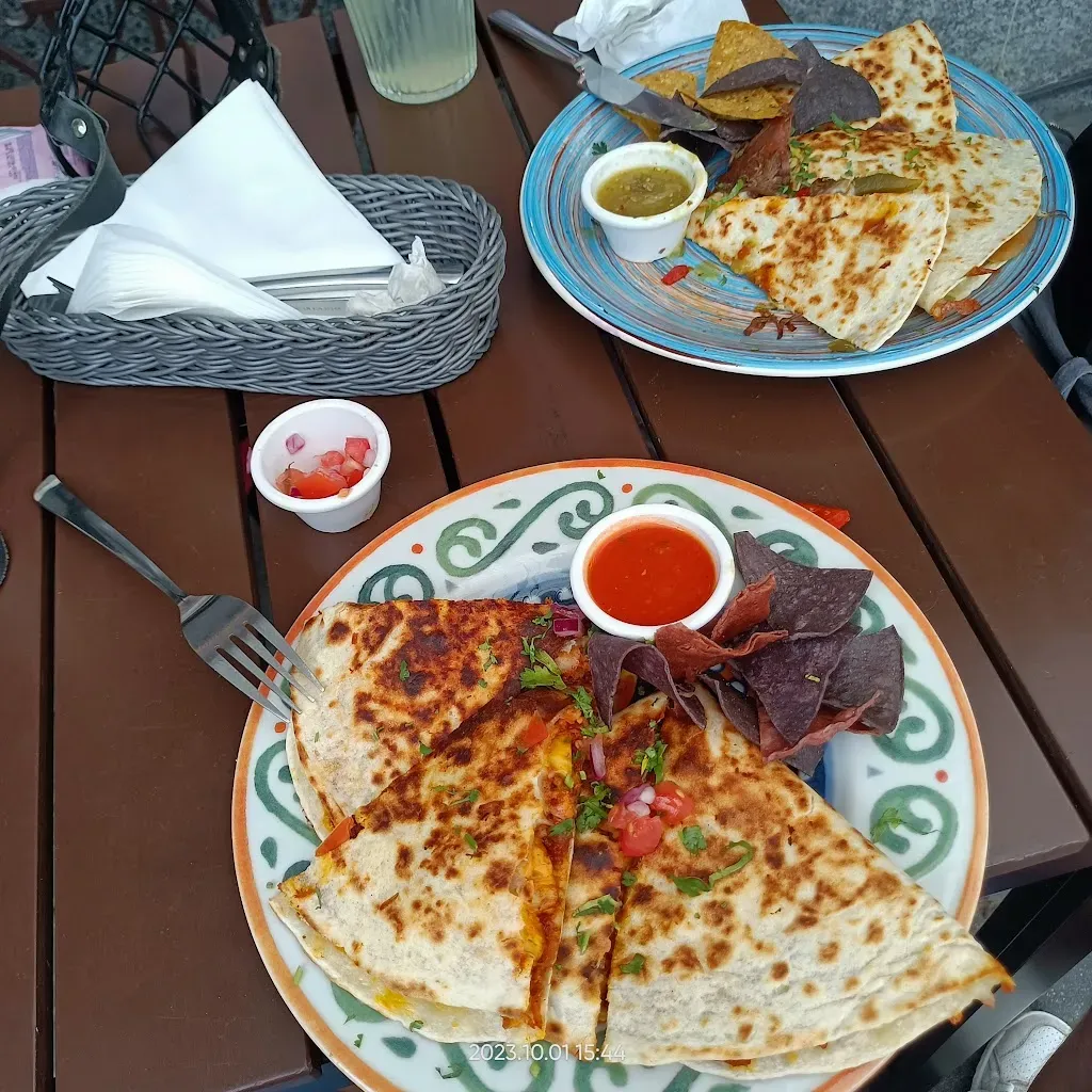Papito Mexican Bar
