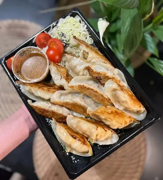 ROLLKA Sushi & More