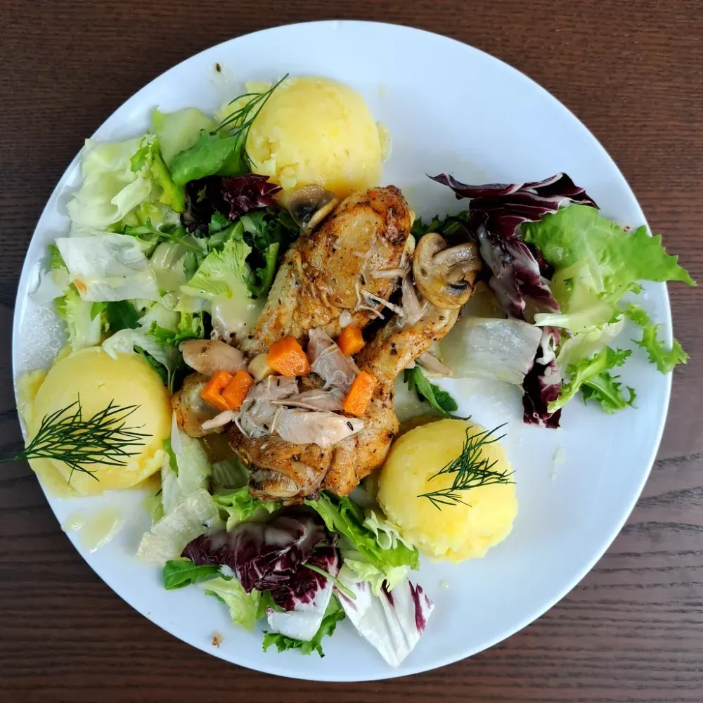 Spółdzielnia Socjalna "Kto Rano Wstaje" Spółdzielnia BISTRO