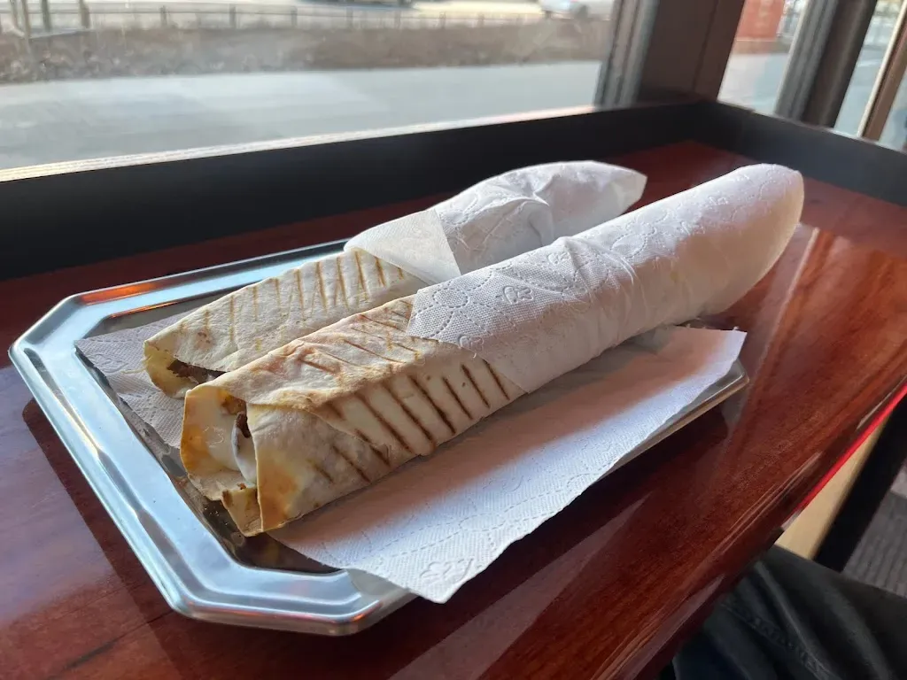 Mama Kebab