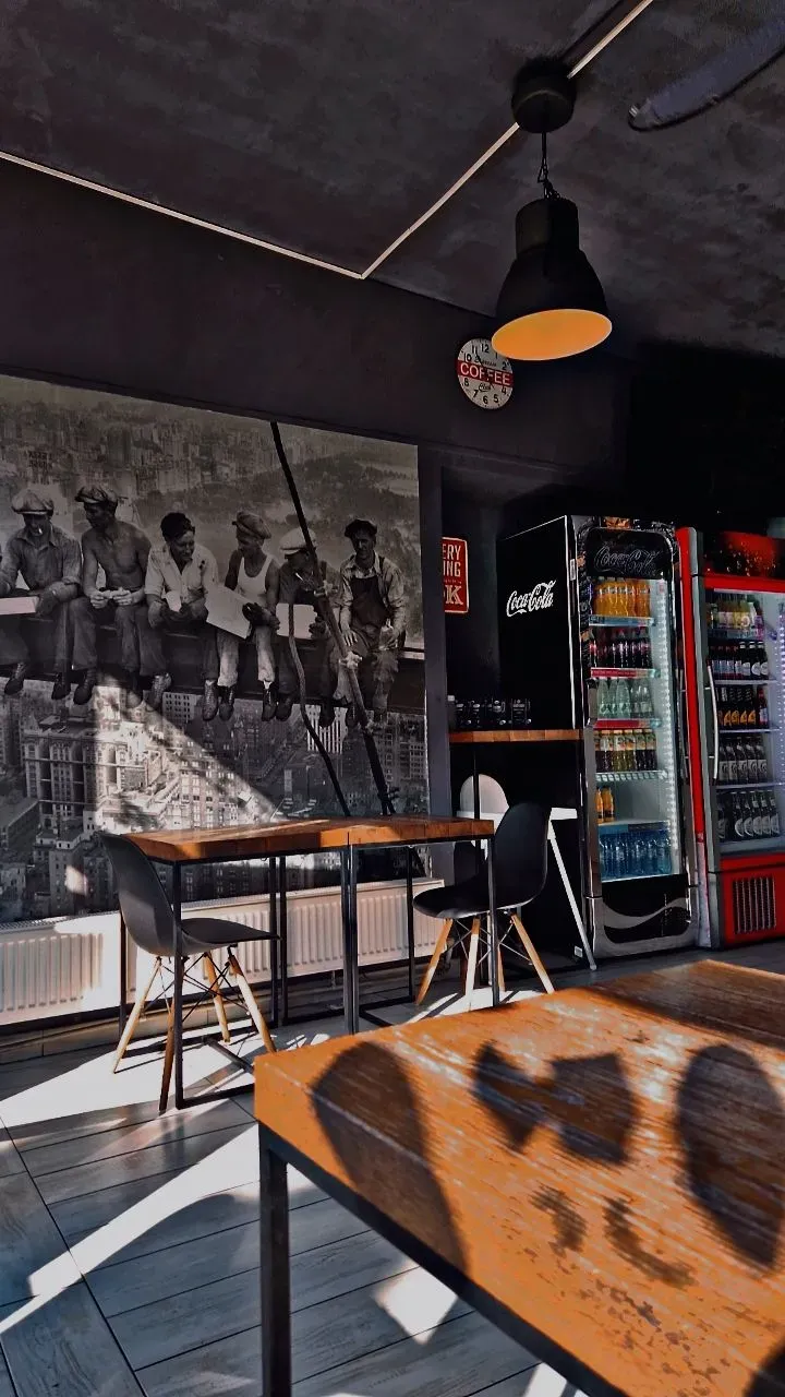 Bart's Burger & Bar