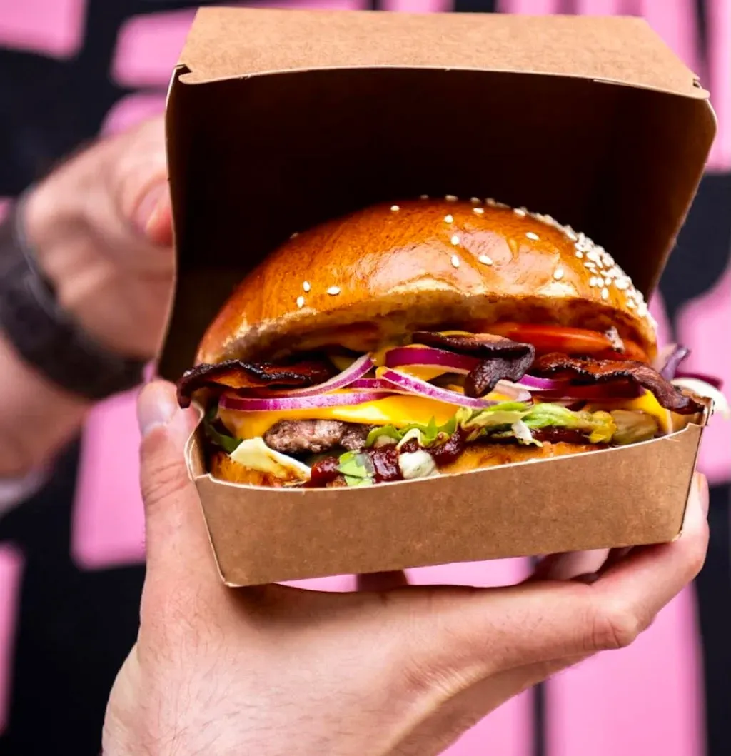 Roger That Foods - TAKEAWAY BURGER