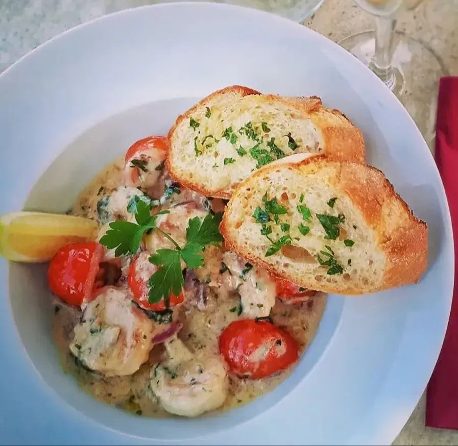 URBAN KITCHEN & GRILL