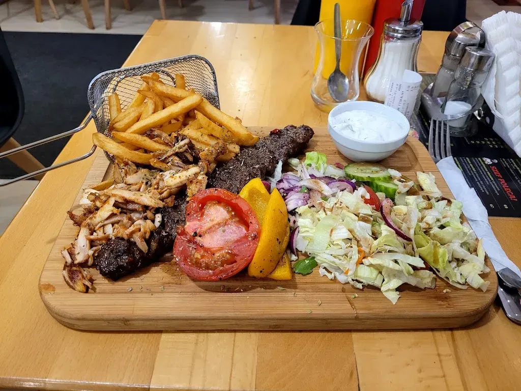 Ahura grill&kebab