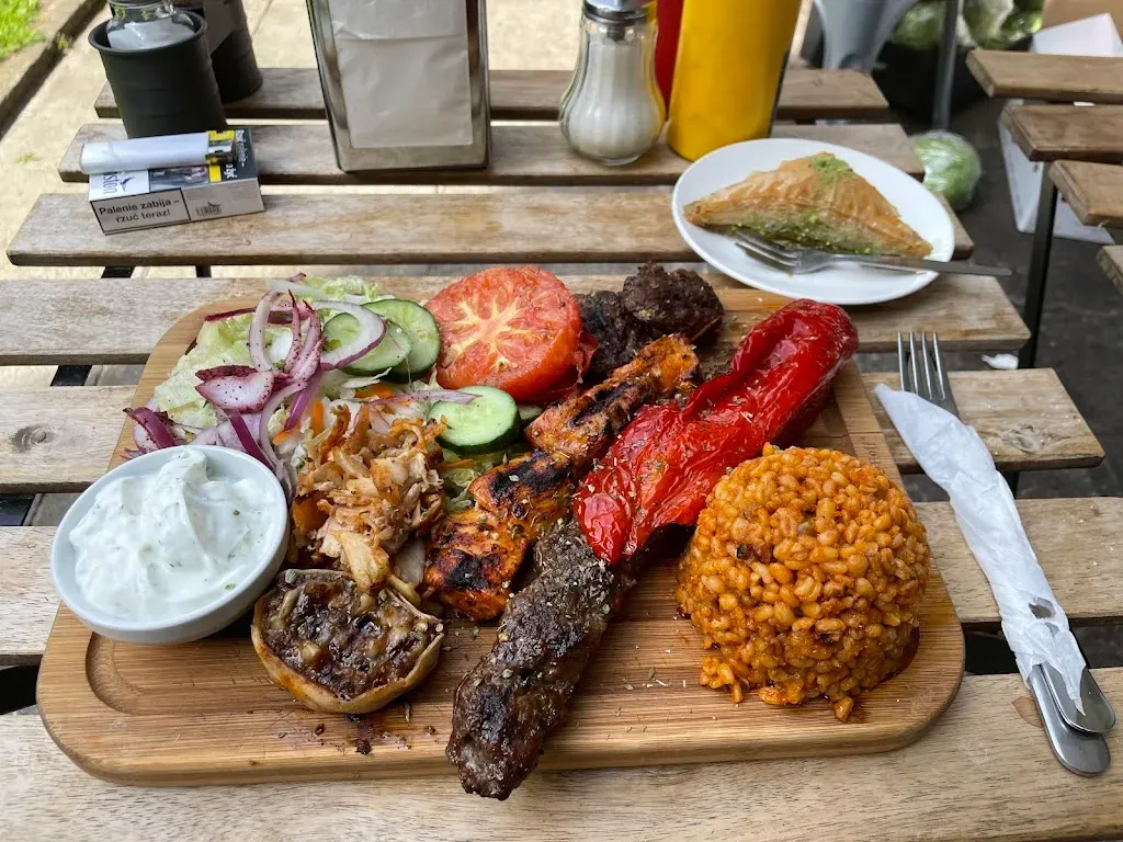 Ahura grill&kebab