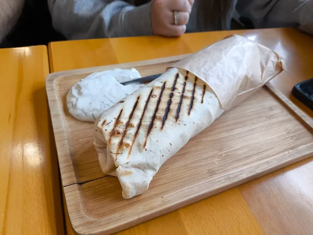Ahura grill&kebab