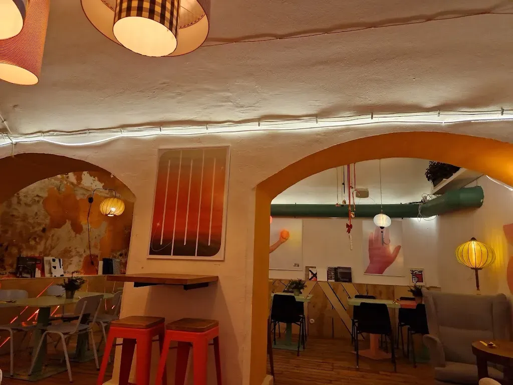 ELEMENTY - Restauracja Artystyczna i Kuchnia Międzynarodowa