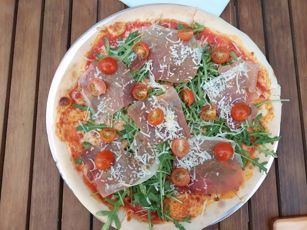 Amico Mio Pizzeria
