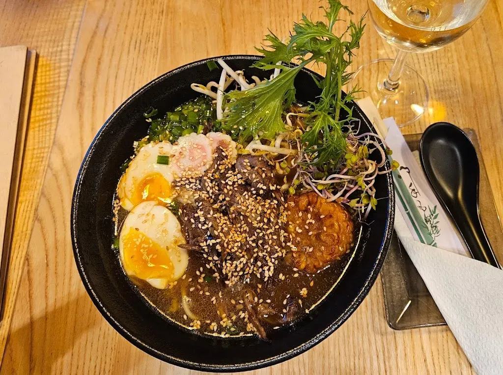 Sushi Maestro & Ramen - Restauracja Sushi Warszawa Wola