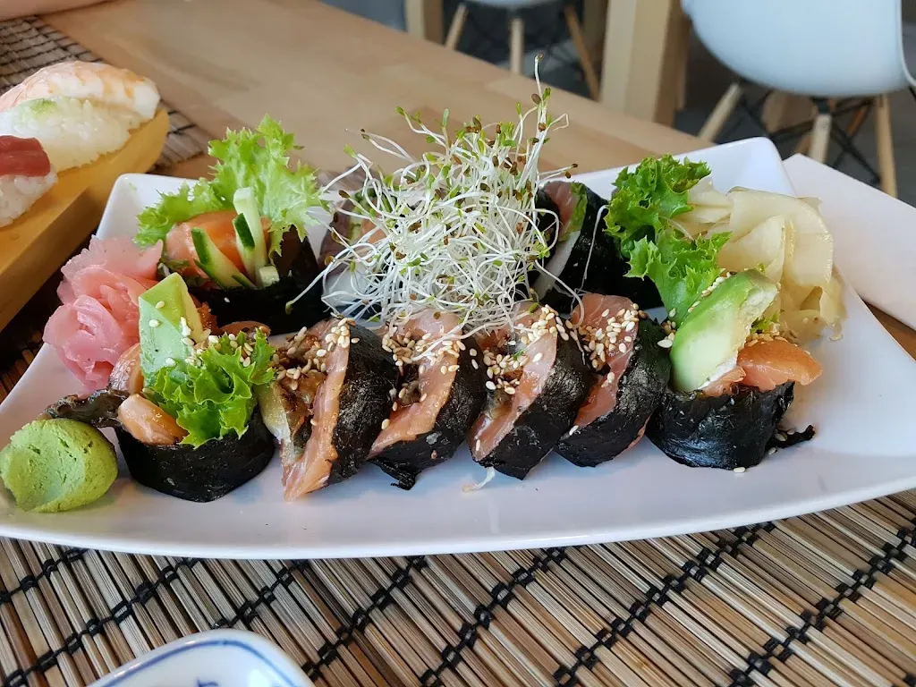 "Sushi Bar Bluszczańska" Sushi Mokotów