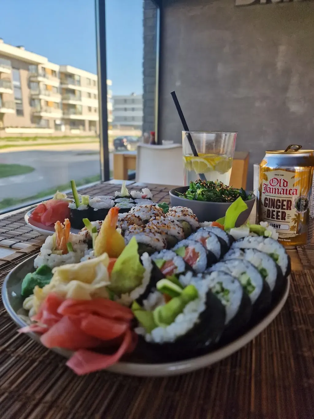 "Sushi Bar Bluszczańska" Sushi Mokotów