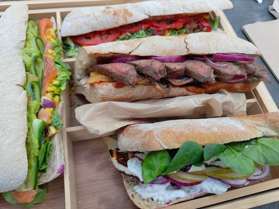 Beef Bagieta - kanapki ze stekiem +