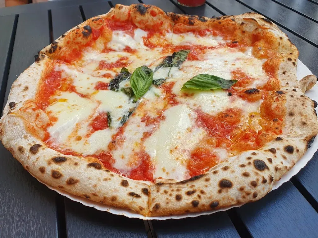 Pizzeria Czerwony Stefan