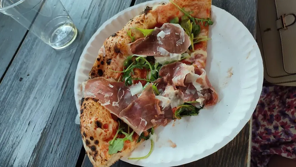 Salsiccia Pizzeria Napoletana