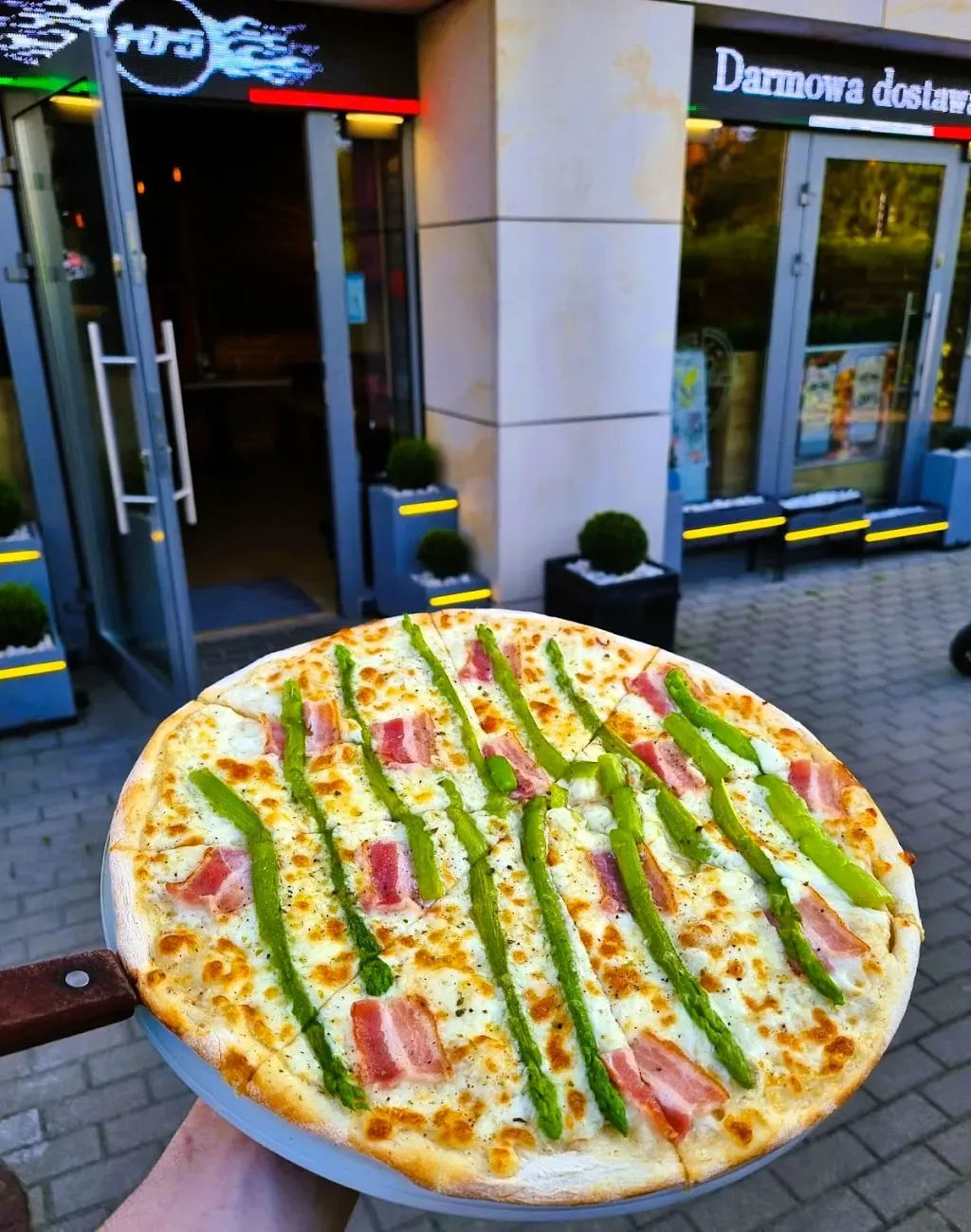 Pizzeria 105