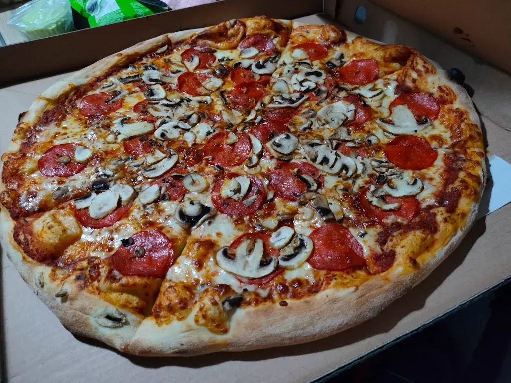 Pizza Po Zachodzie Marciniaka