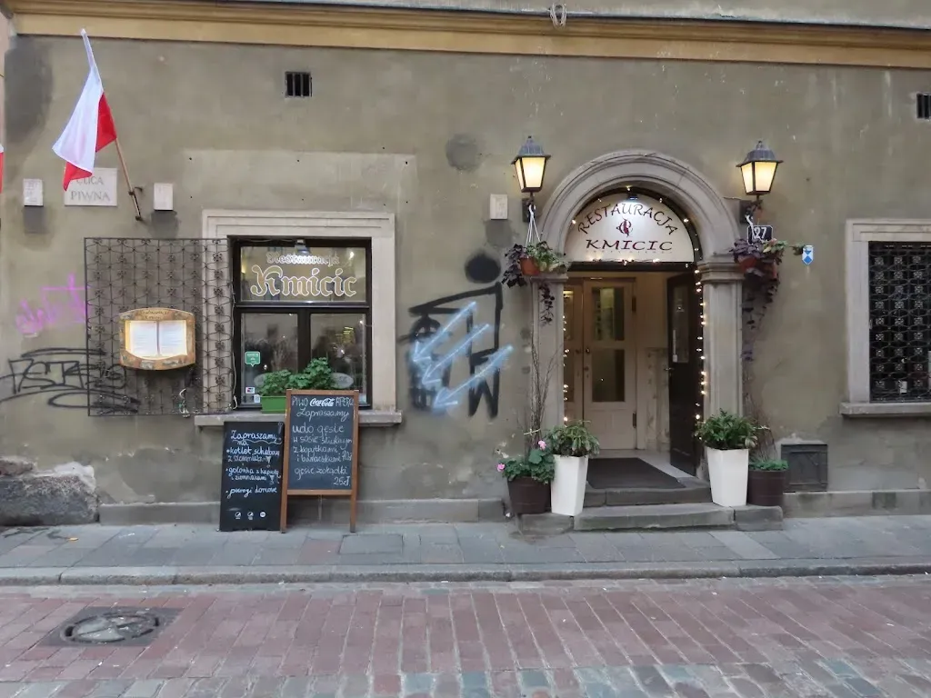 Kmicic Restauracja