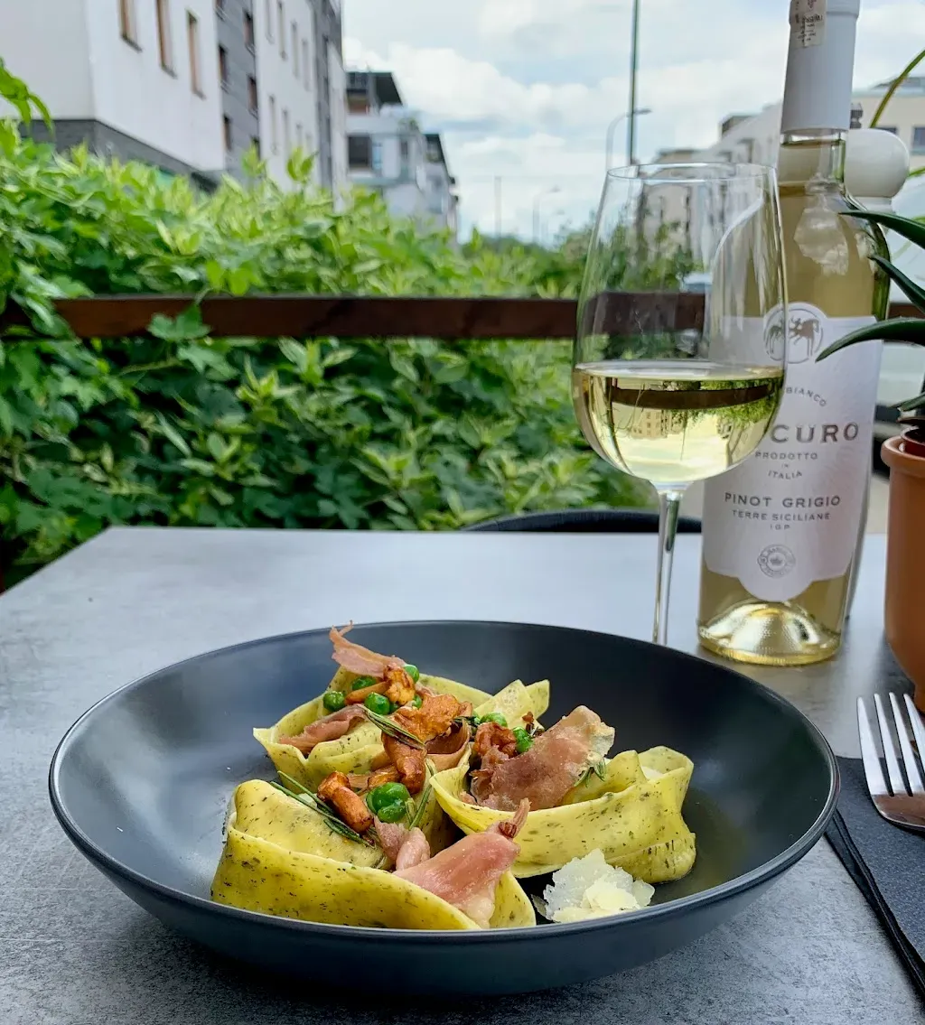 Sorelle Bistro i Wino