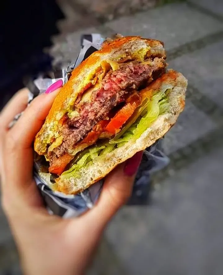 Woody's - Premium Burgers