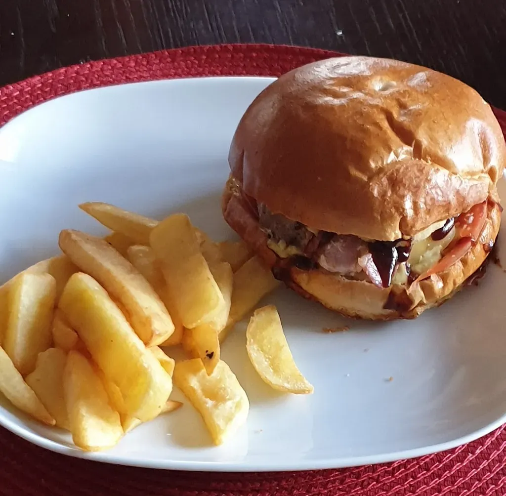 Woody's - Premium Burgers