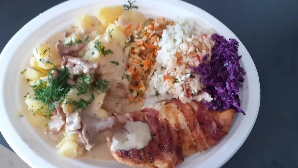 Kurczak z rożna i obiady domowe na Bazarku