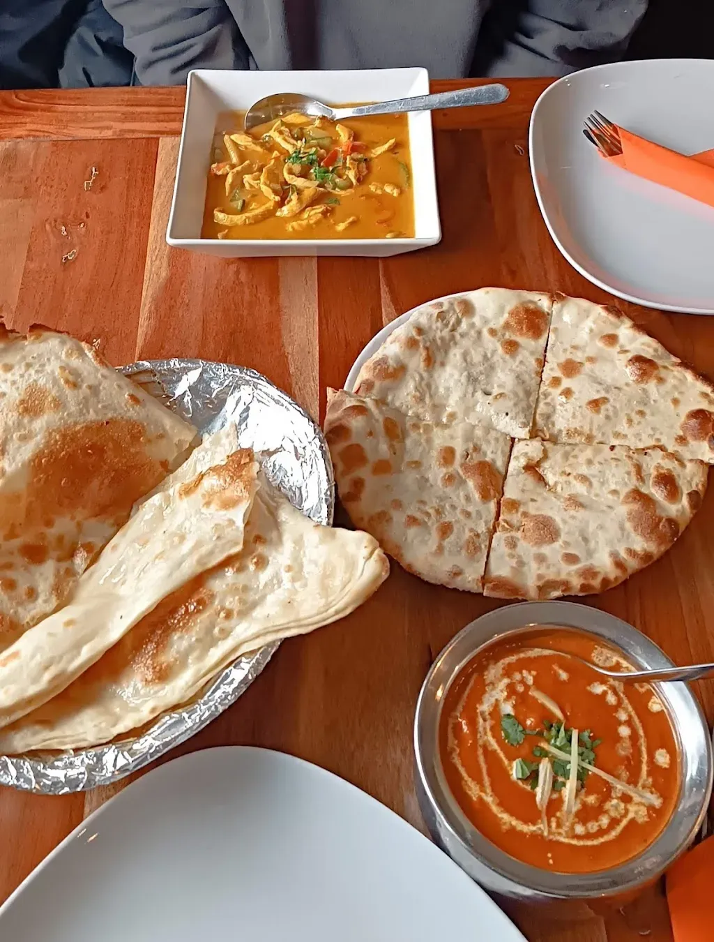 Restauracja Basmati / Kuchnia Indyjska Nepalska i Tajska